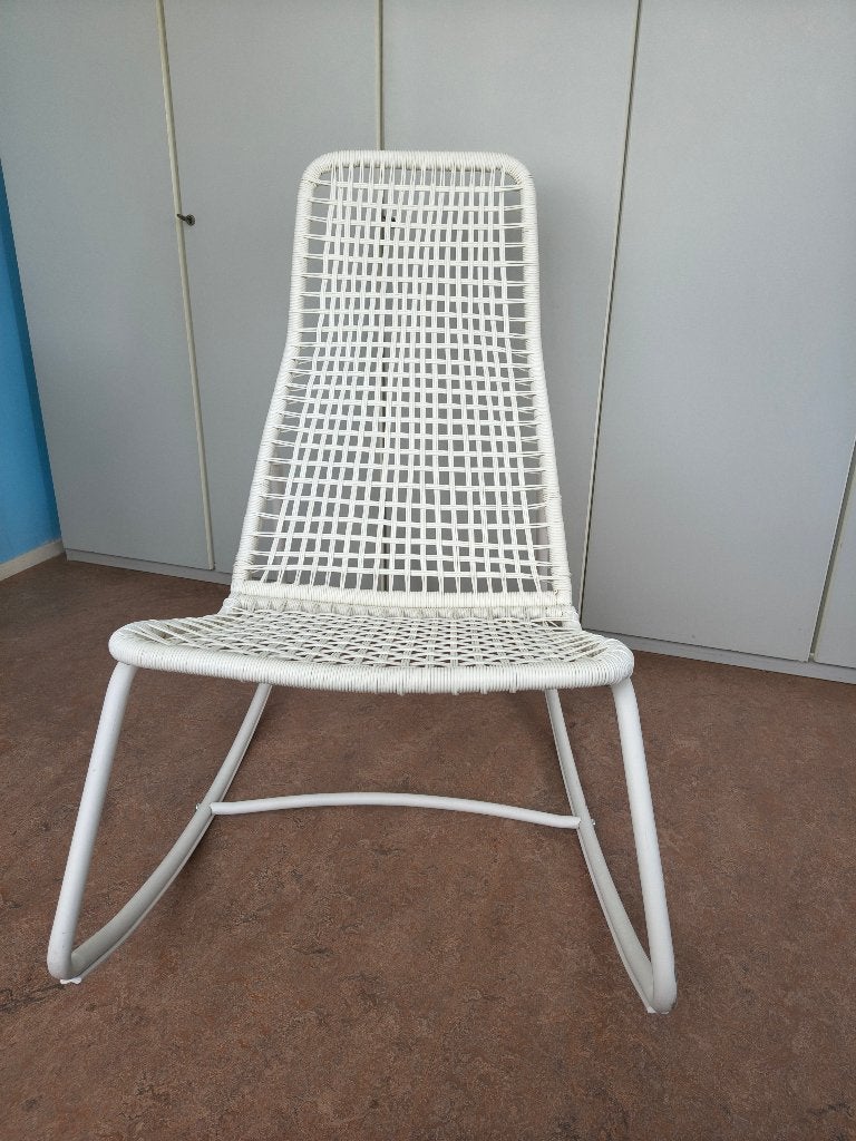 schommelstoel wit voor binnen of buiten Ikea, Ophalen, Zo goed als nieuw, Kunststof