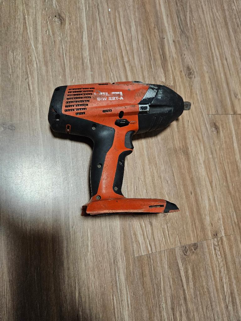 Slagmoersleutel Hilti 22 Volt grote zware model !, Ophalen, Gebruikt