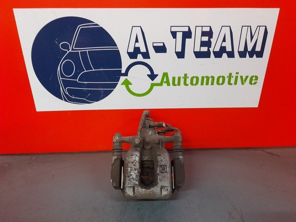 REMKLAUW RECHTS ACHTER ABS Opel Astra K (01-2015/12-2022), Gebruikt, Opel