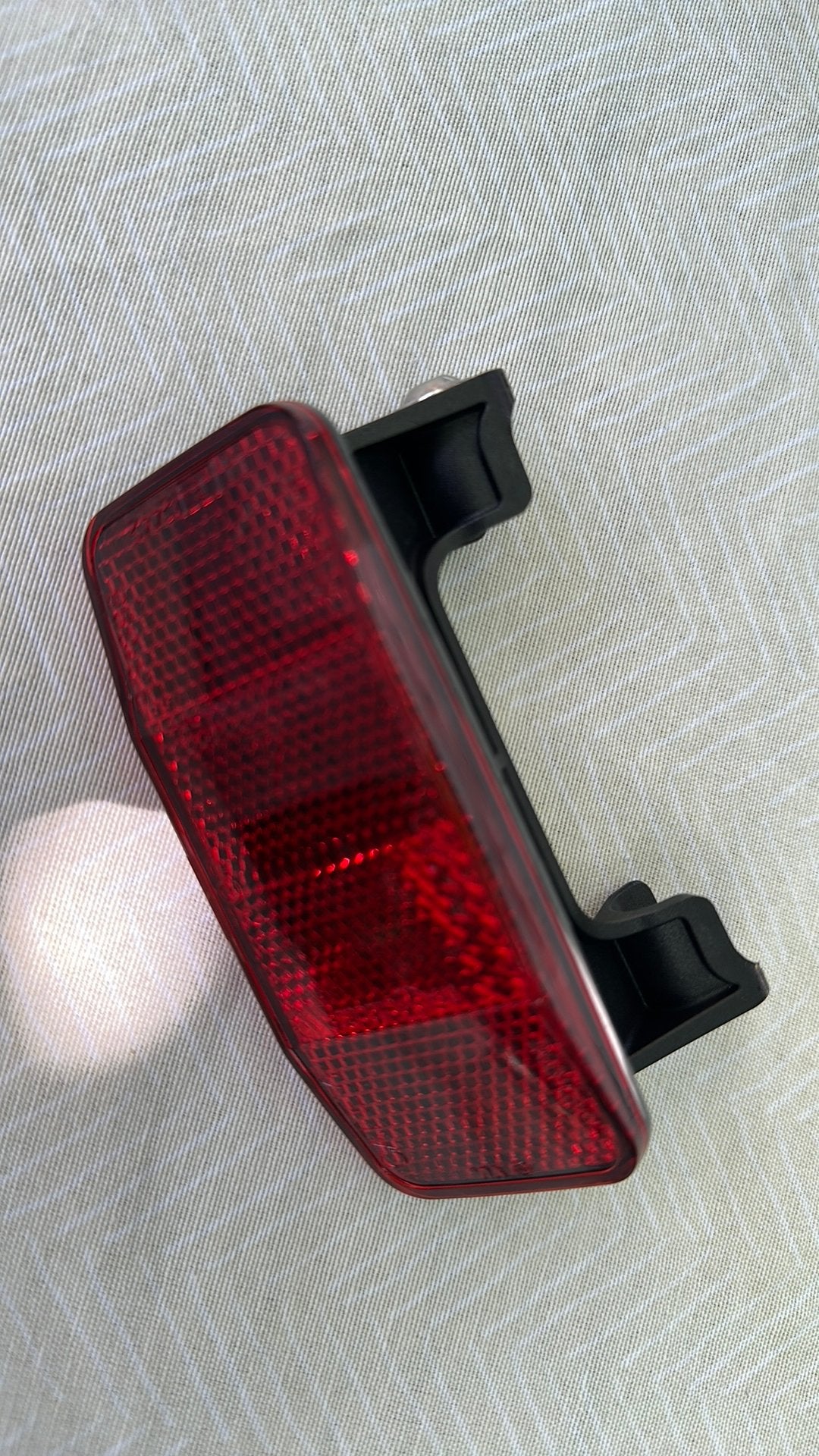 Brompton achter reflector P Line met schroefjes, Vélos & Vélomoteurs, Accessoires vélo | Éclairage de vélo, Autre, Comme neuf