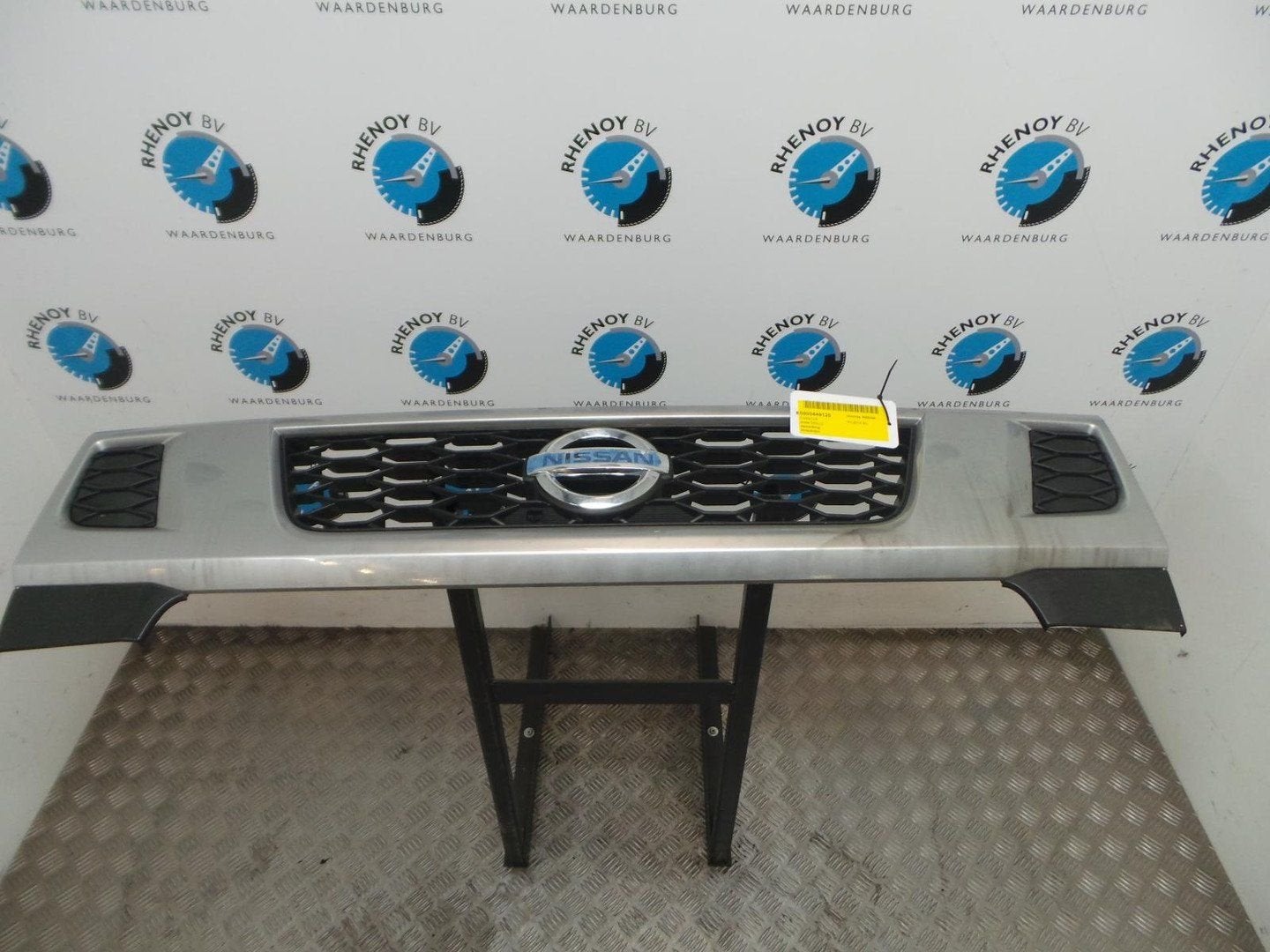 NISSAN CABSTAR GRILLE 2014, Enlèvement ou Envoi, Utilisé, Stiba membre