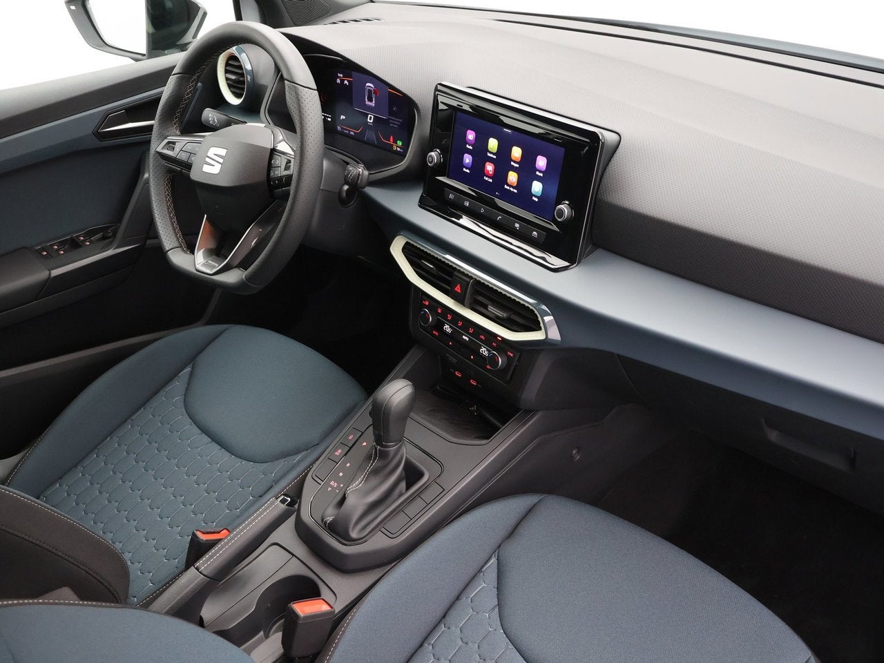 Seat Arona Arona Play Plus 1.0 TSI 115pk DSG - AUTOMAAT - DE, Autos, Achat, Arona, Entreprise, Automatique