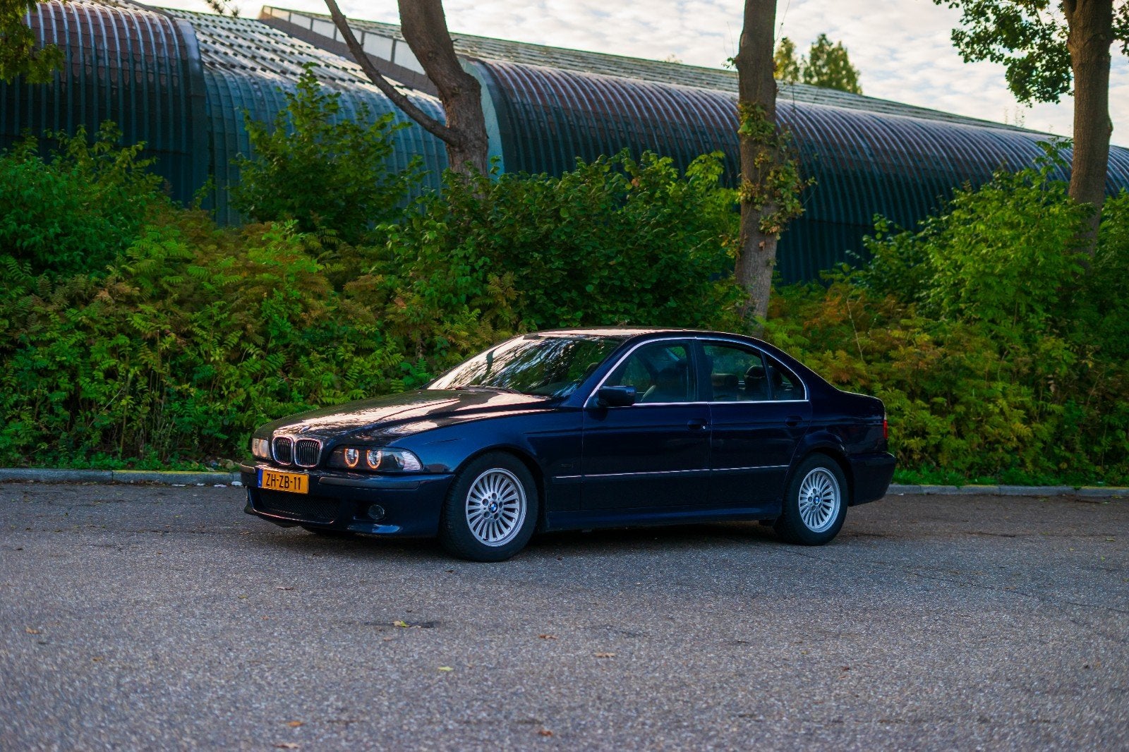 BMW E39 528I, Cuir, Noir, 5 portes, 6 cylindres