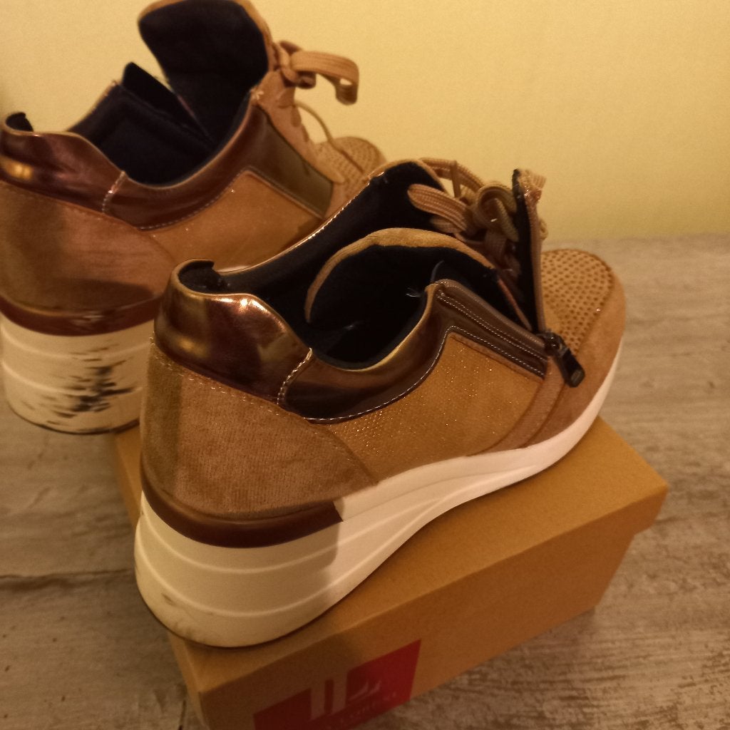 Sneakers 41, Vêtements | Hommes, Comme neuf, Brun, Enlèvement, Baskets