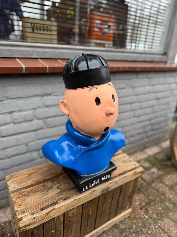 Kuifje Buste Beeld - De Blauwe Lotus