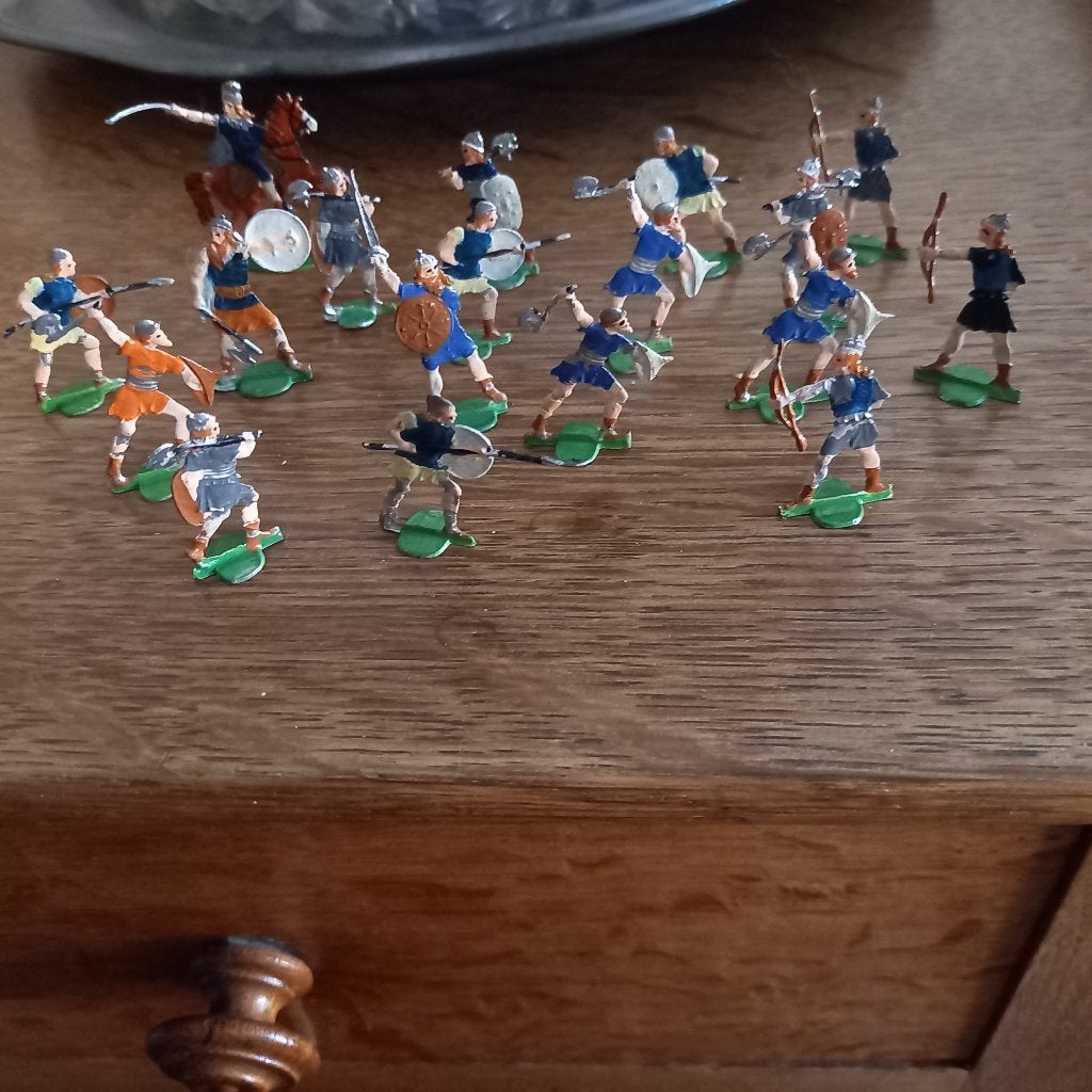 Petits soldats, Collections, Enlèvement, Utilisé, Humain