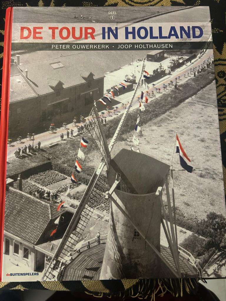 Boek wielrennen Nederland, Ophalen, Zo goed als nieuw
