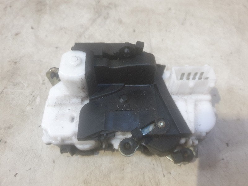 PORTIERSLOT LINKS VOOR Peugeot 607 (9D / U), Kontakt-peugeot@peugeot.com, Gebruikt, Voor, Peugeot Deutschland GmbH