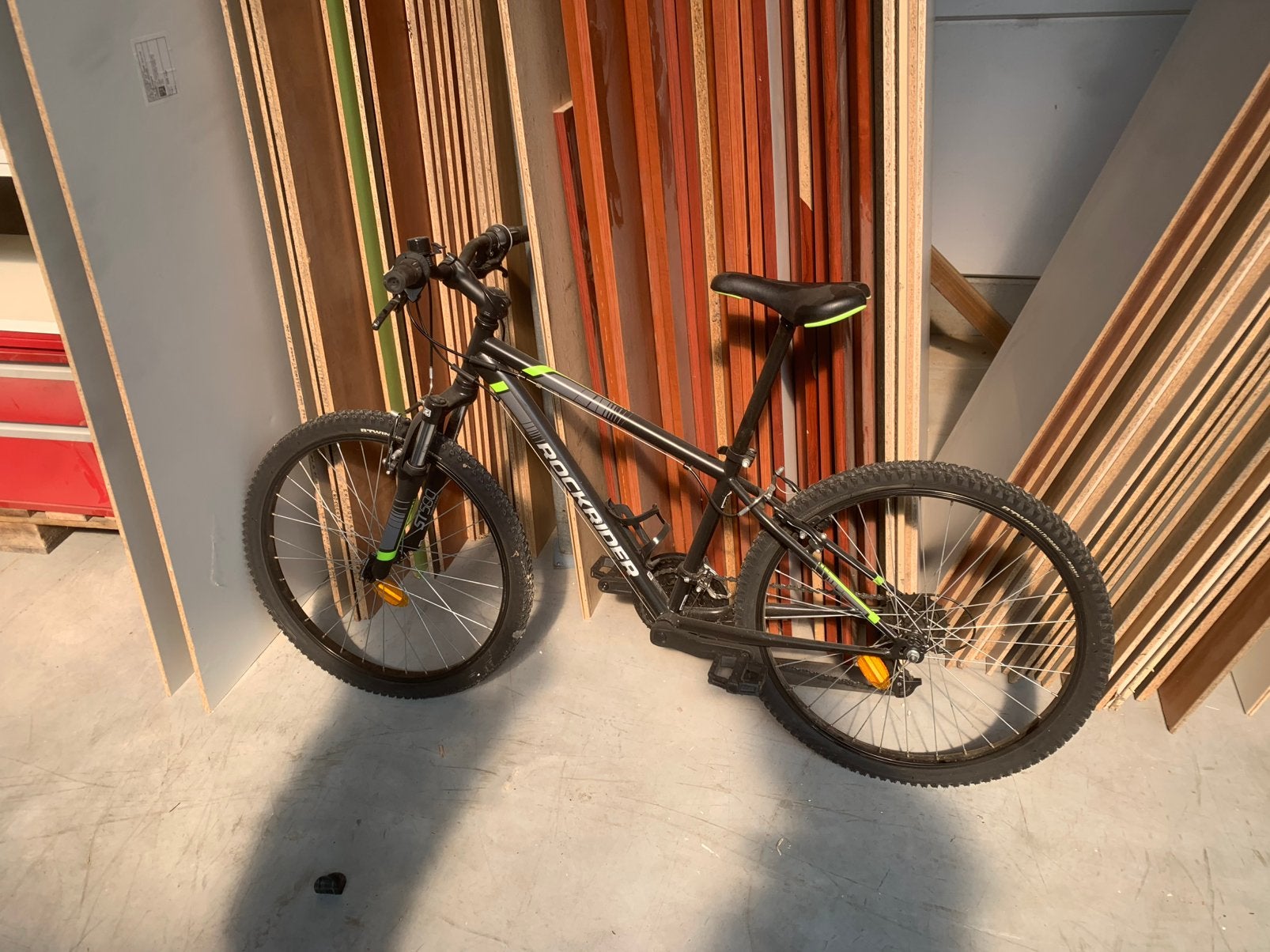 Zwarte mountainbike, Fietsen en Brommers, Ophalen, Zo goed als nieuw