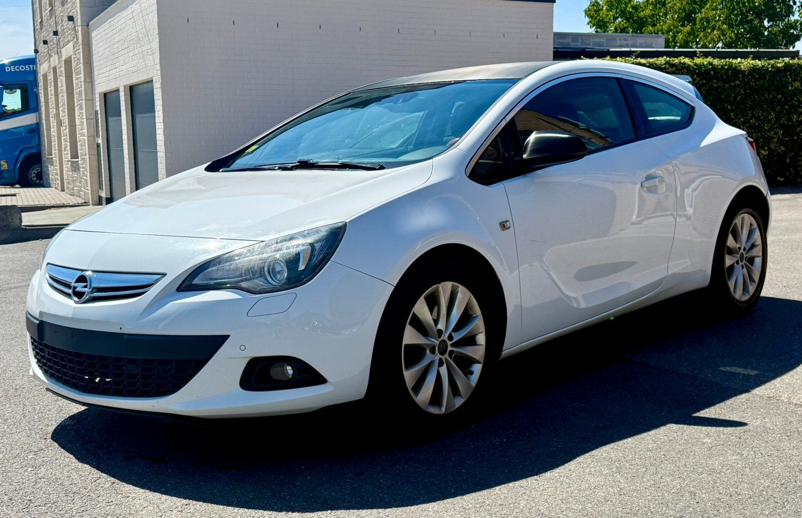 Opel astra GTC 2013 automatique prête à immatriculé, Autos, Euro 5, Achat, Carnet d'entretien, Noir