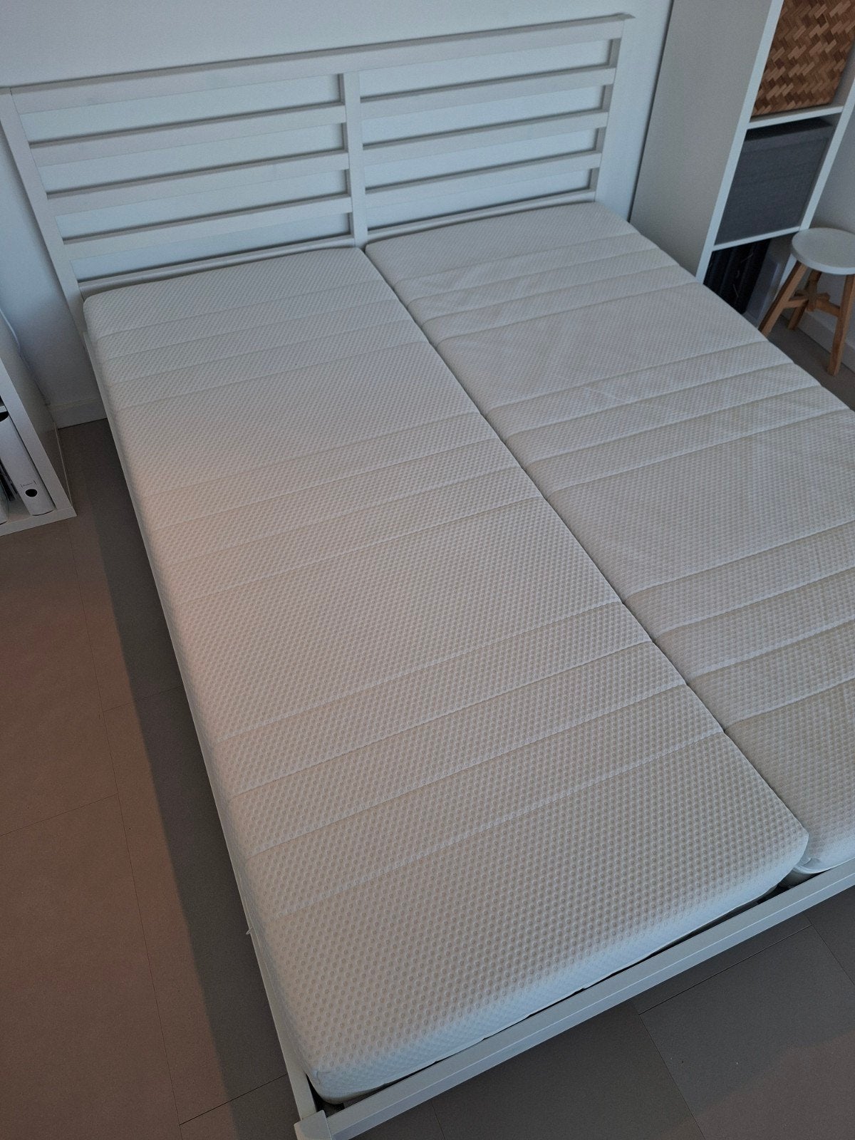 2 matelas 80x200cm Akrehamn Ikea pour lit queensize, Maison & Meubles, Enlèvement, Matelas