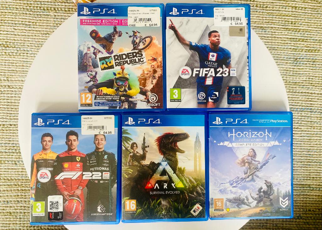 Playstation 4 5 games, Games en Spelcomputers, Ophalen