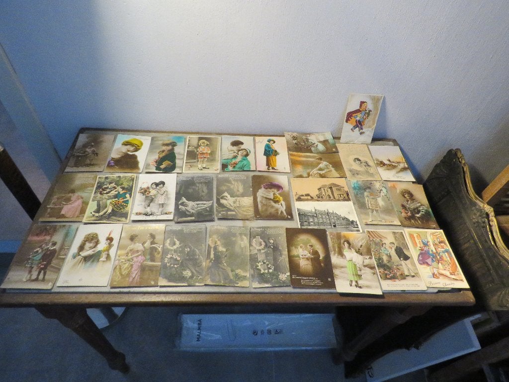 Lot 31 cartes postales anciennes et cartes postales vendues, Enlèvement ou Envoi