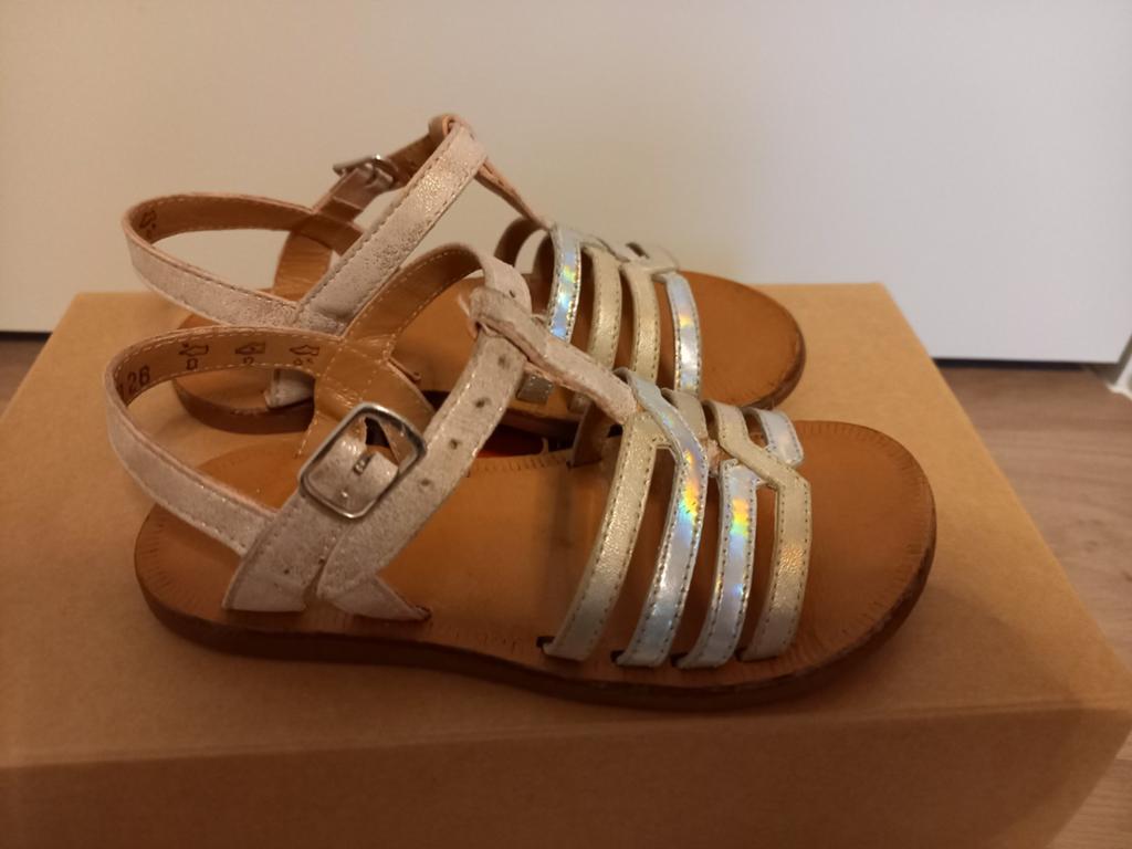Sandalen maat 26 Pom d'Api zilverroze, Kleding | Dames, Ophalen, Pom d'Api, Sandalen of Muiltjes, Zo goed als nieuw