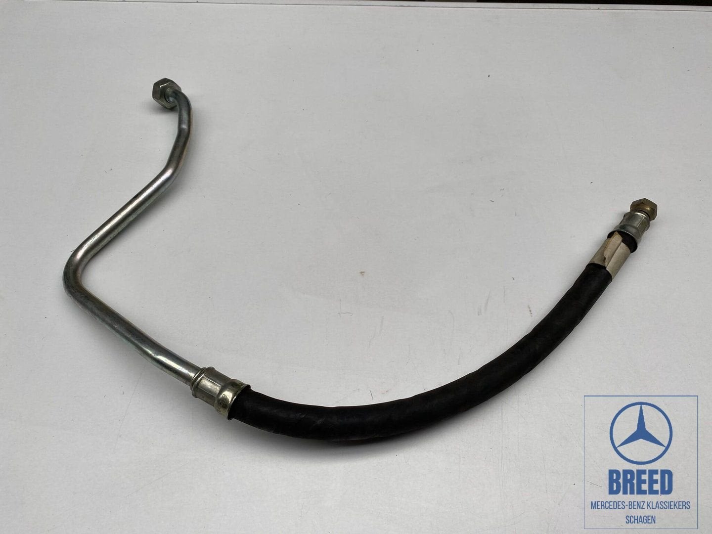 NOS slang oliekoeler voor Mercedes-Benz W123 240D, Neuf, -, -, Enlèvement ou Envoi