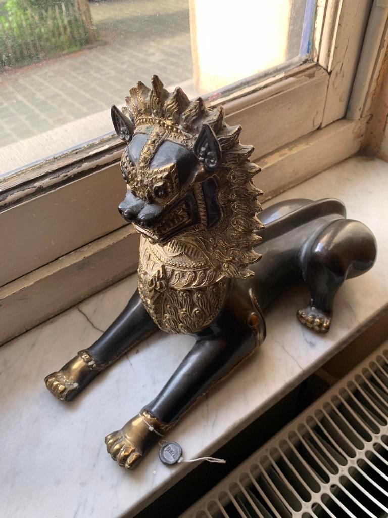 Standbeeld van een Thaise beschermerleeuw, Antiek en Kunst