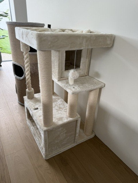 krabpaal Petrebel lodge cream 59x59x107cm. Heel goede staat, Dieren en Toebehoren, Ophalen, Zo goed als nieuw