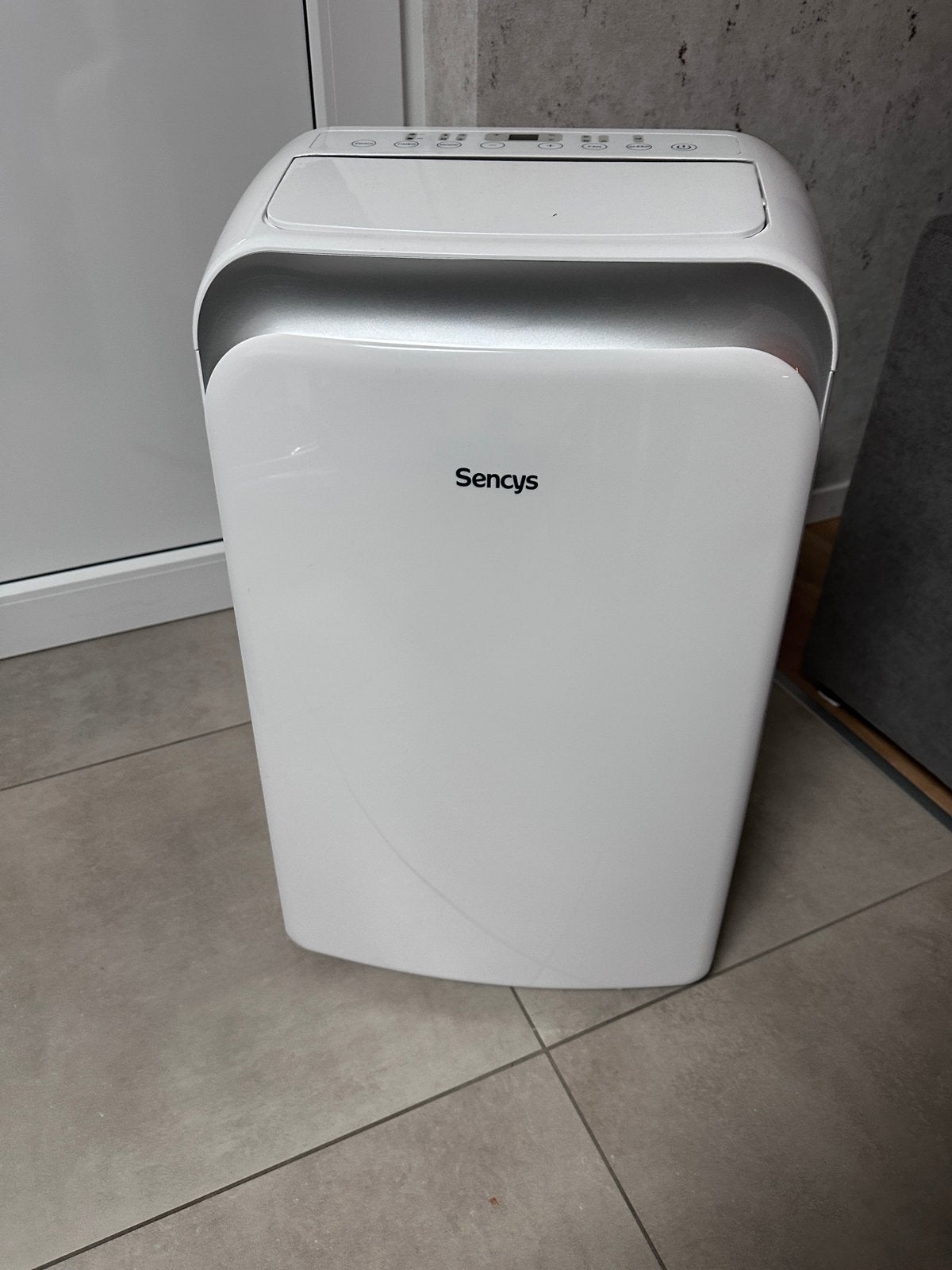 Sencys mobiele airco, Ophalen, Zo goed als nieuw, Mobiele airco