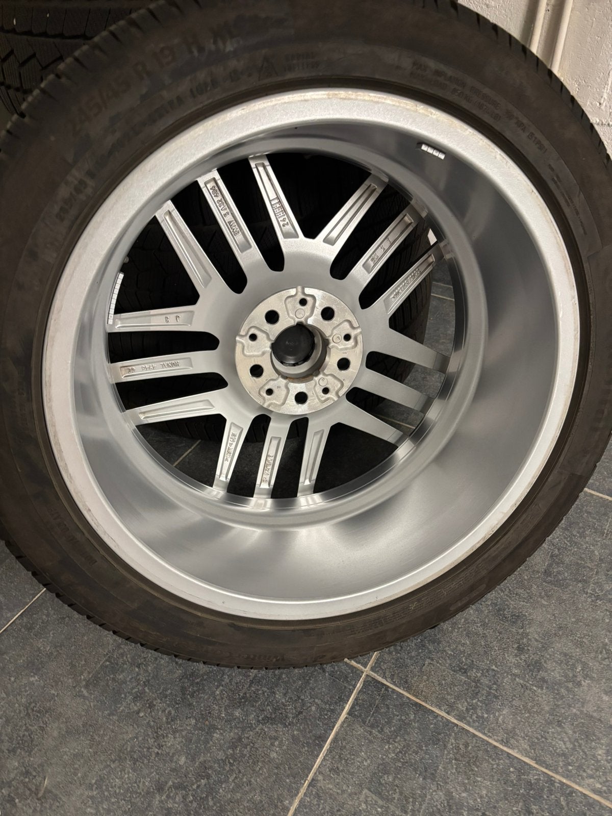 Quatre roues complètes hiver pour Bmw G60 et G61, Banden en Velgen, Winterbanden, Personenwagen, Ophalen