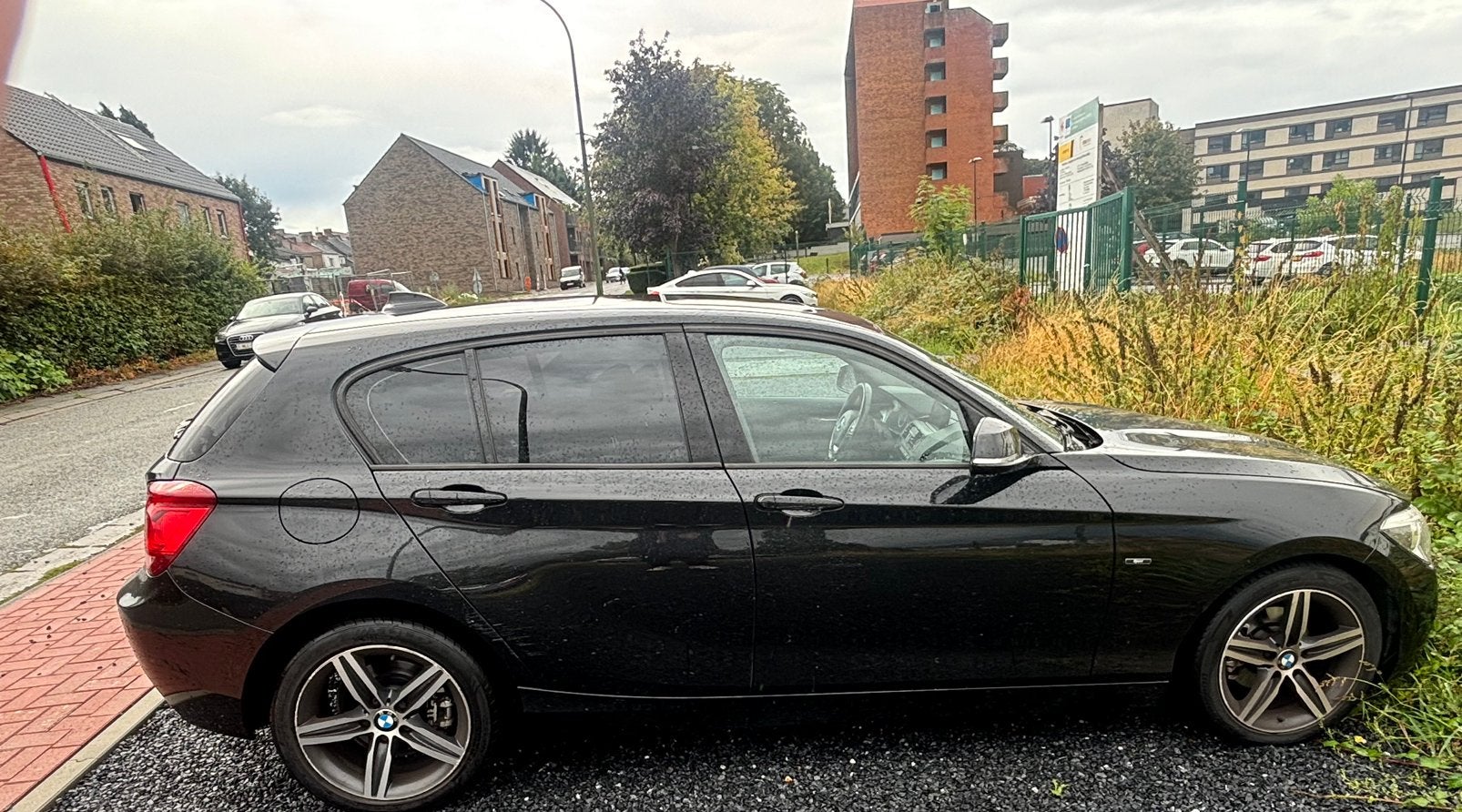 Bmw 116i Pack Sport, Autos, 100 kW, Achat, Euro 6, Noir