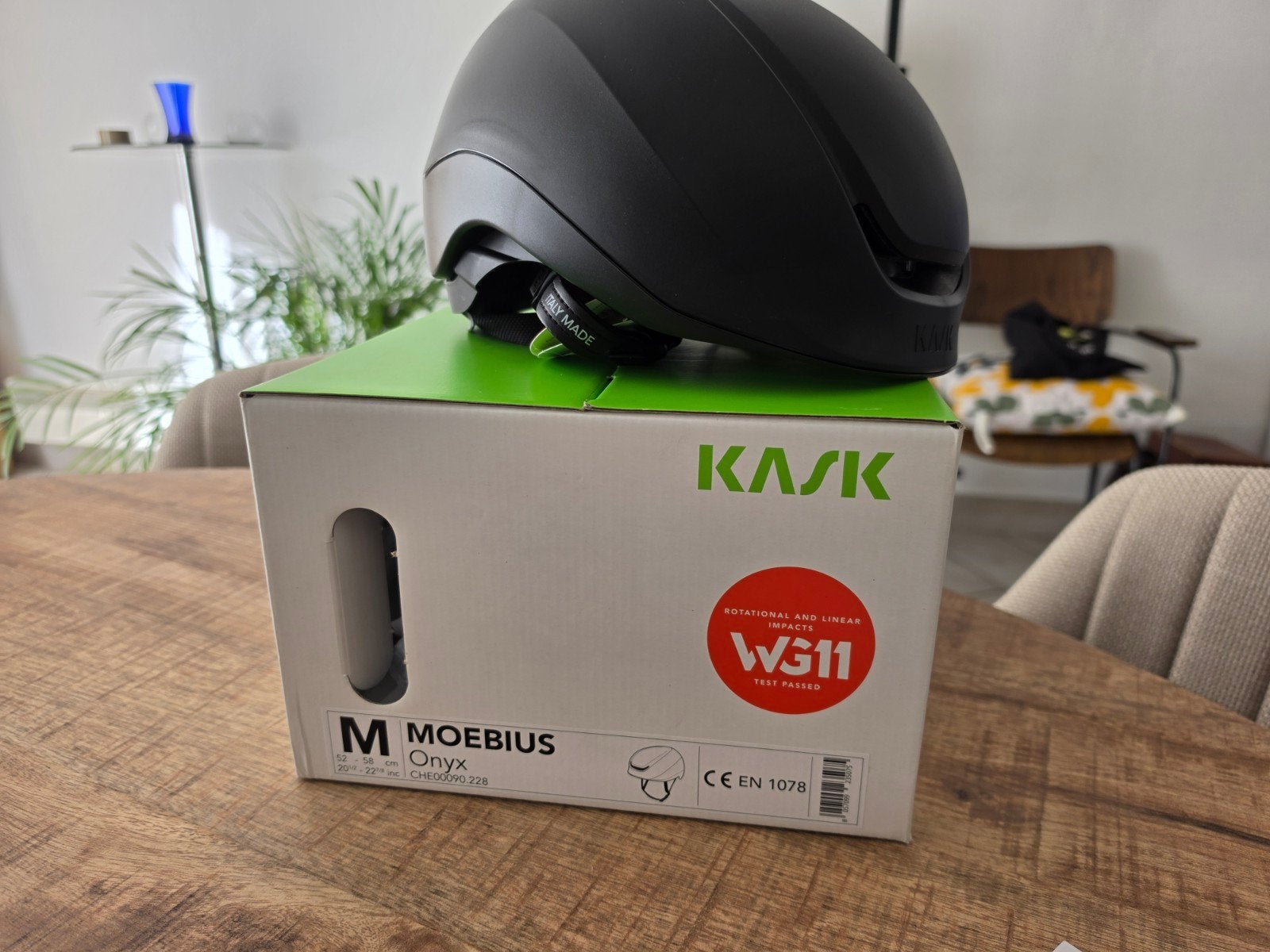 casque vélo/trott électrique marque haut de gamme Kask neuf, Vélos & Vélomoteurs, Enlèvement, Neuf, M