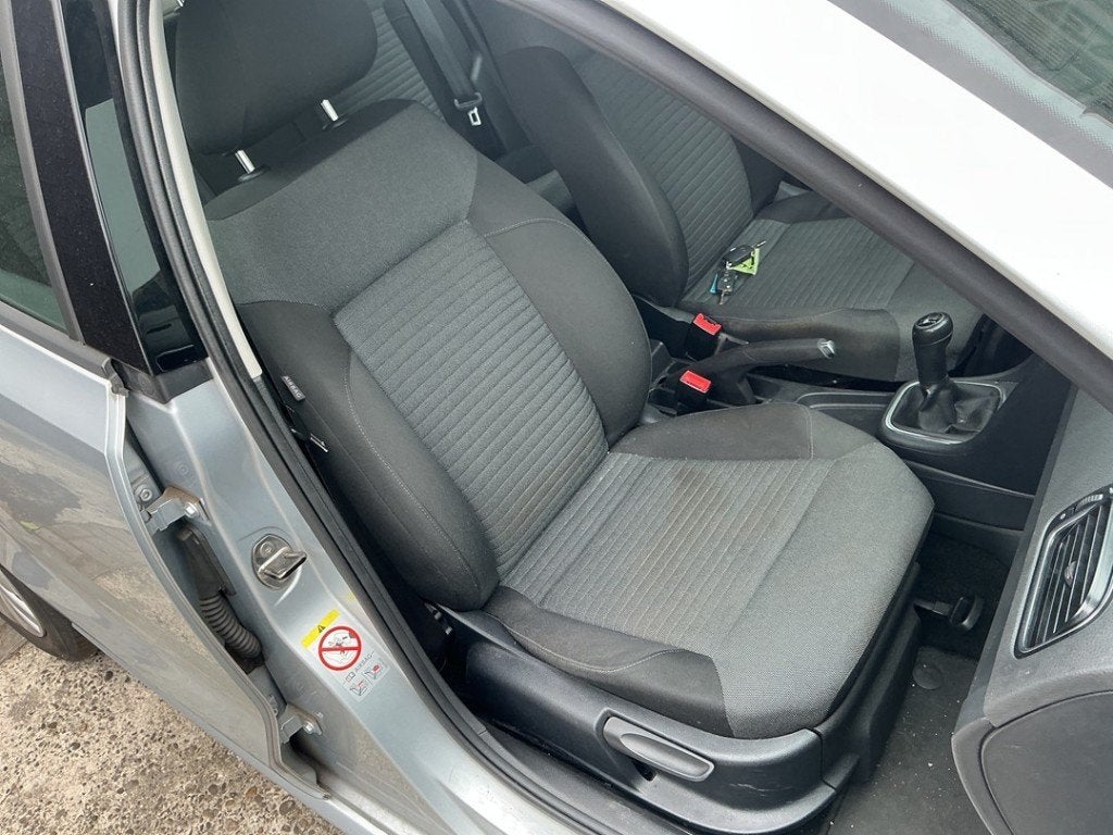 SIEGE AVANT DROIT ( PASSAGER ) Volkswagen Polo V (6R), Volkswagen, Volkswagen AG, Utilisé, Kundenbetreuung@volkswagen.de