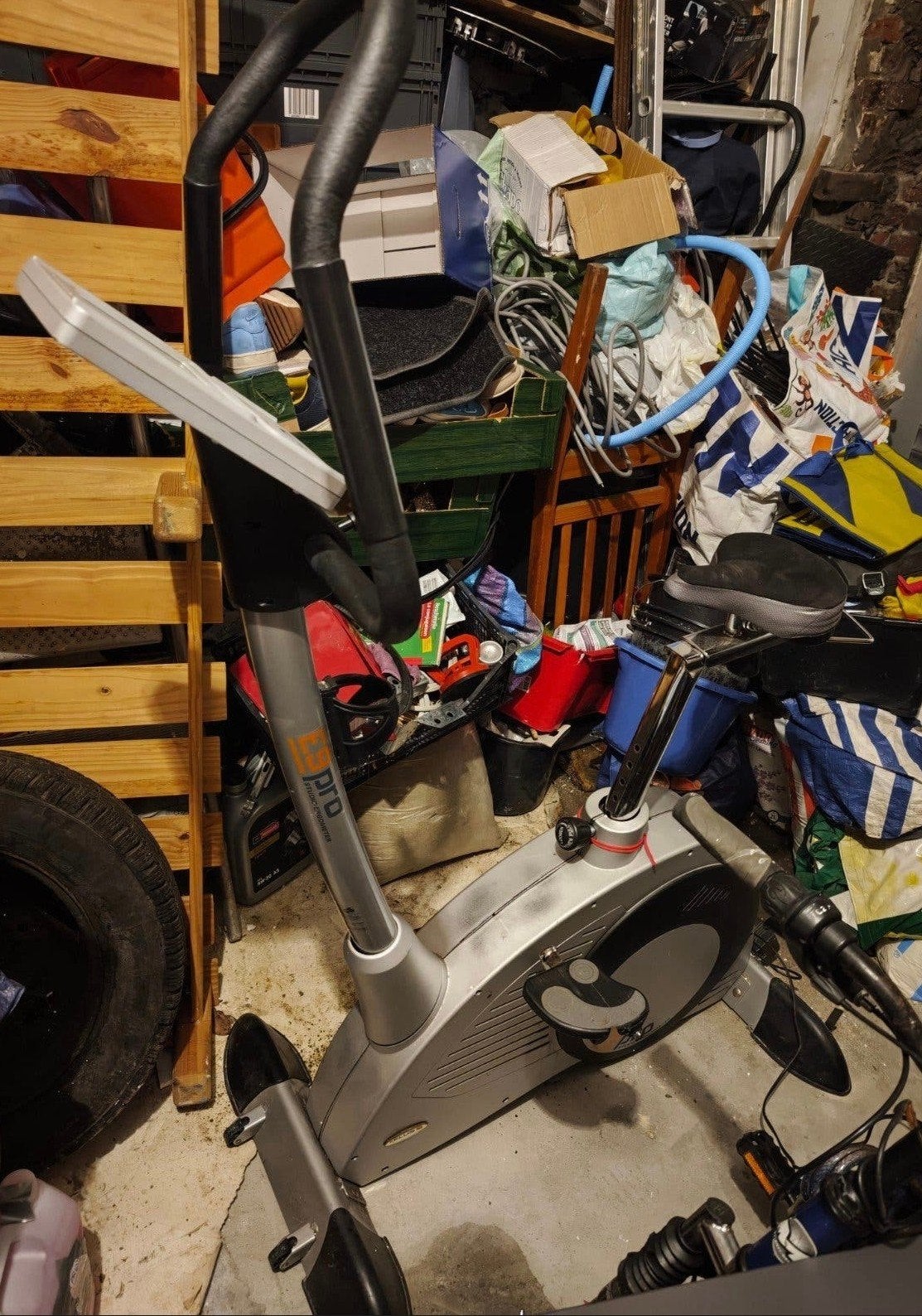 Vélo ď'appartement ProForm - Très peu utilisé, Vélos & Vélomoteurs, Enlèvement, Comme neuf