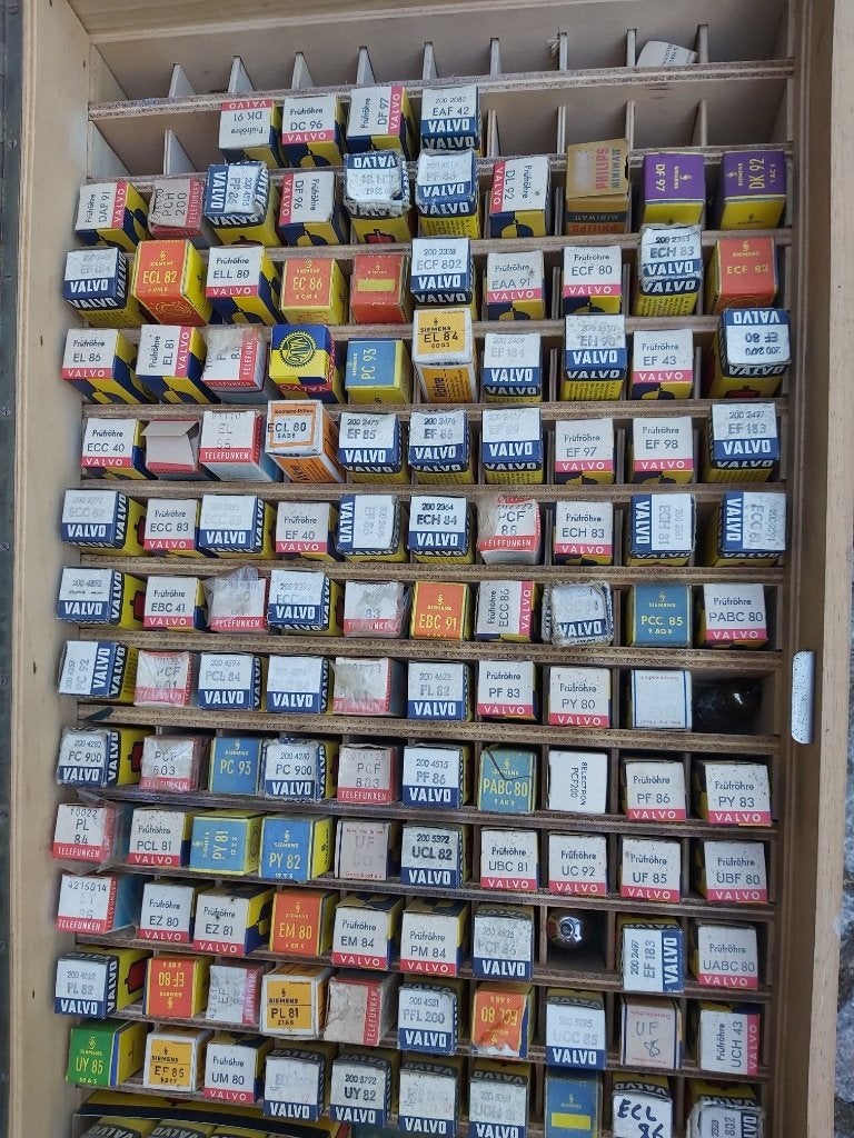 300 radiolampen / radiobuizen, Antiek en Kunst, Ophalen