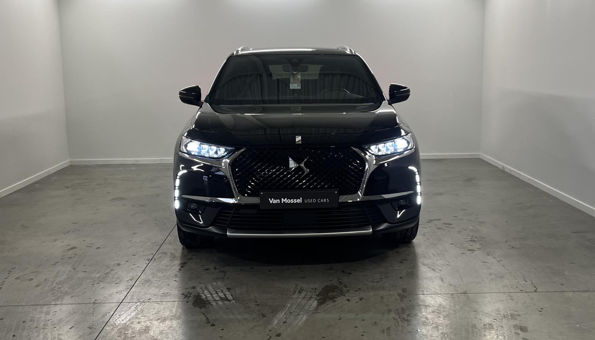 DS 7 Crossback Crossback E-TENSE 4x4 Grand Chic PHEV - 300 p, Auto's, Dealer onderhouden, Stof, Gebruikt, Zwart