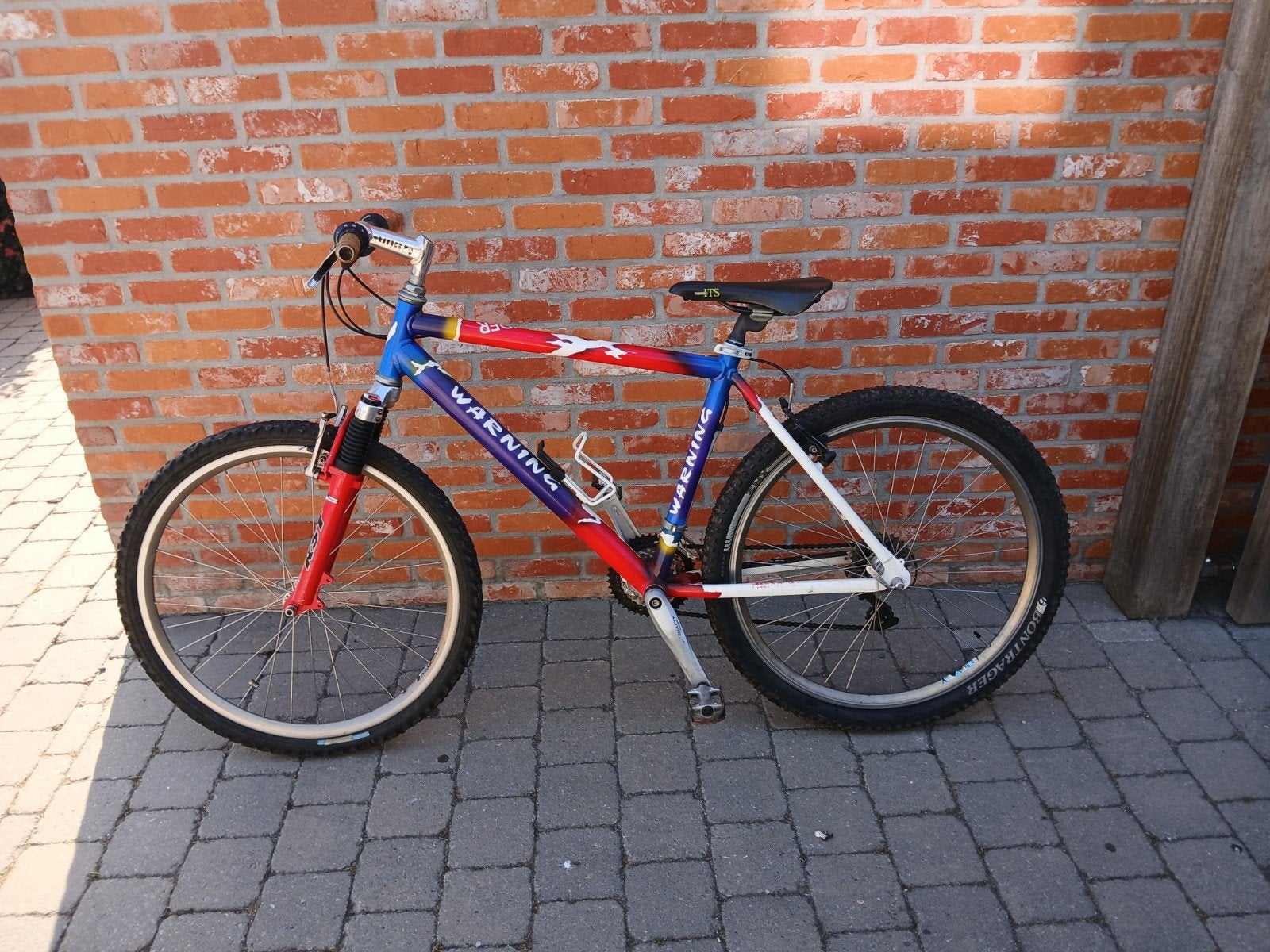 Retro mountainbike rood/blauw, Fietsen en Brommers, Fietsen | Dames | Sportfietsen en Toerfietsen, Gebruikt, Overige merken, 15 tot 20 versnellingen