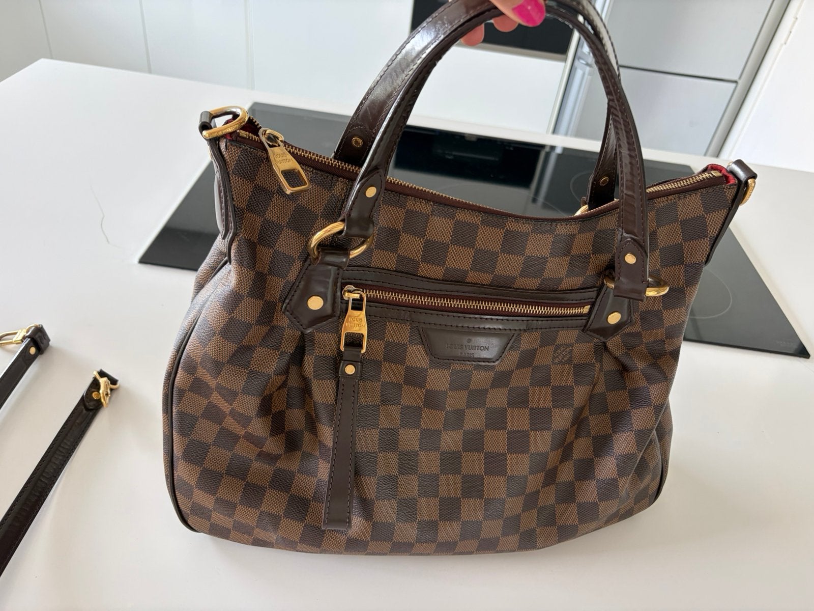 Louis Vuitton Evora MM handtas, Handtassen en Accessoires, Tassen | Damestassen, Ophalen, Zo goed als nieuw, Bruin, Handtas