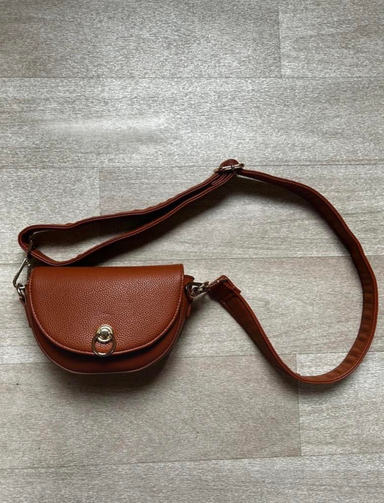 Leren tasje pinned by K, Enlèvement ou Envoi, Comme neuf, Brun, Sac à bandoulière