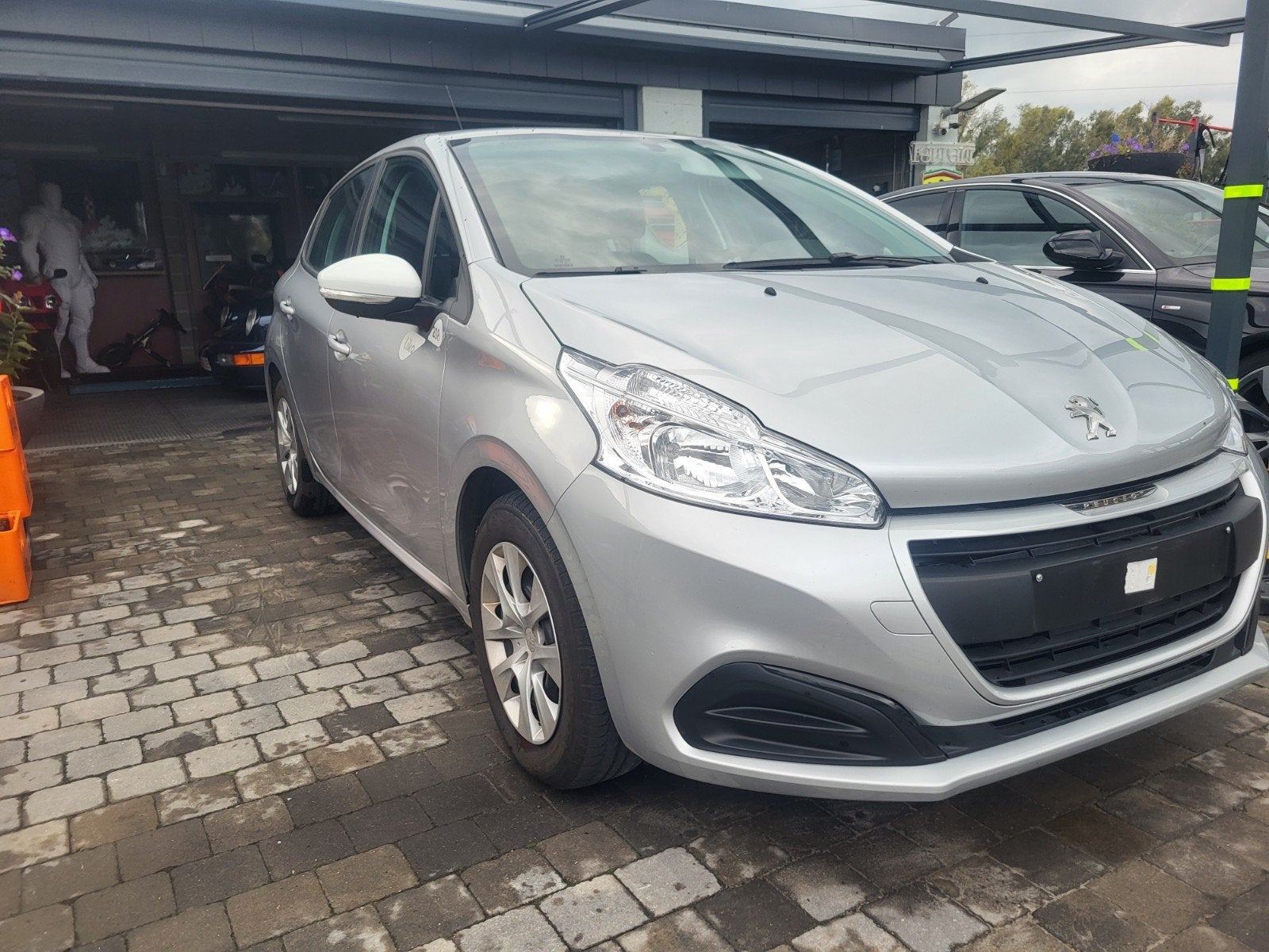 Peugeot 208 2018 neuve 17000 km, Auto's, ABS, 5 deurs, Particulier, 5 zetels