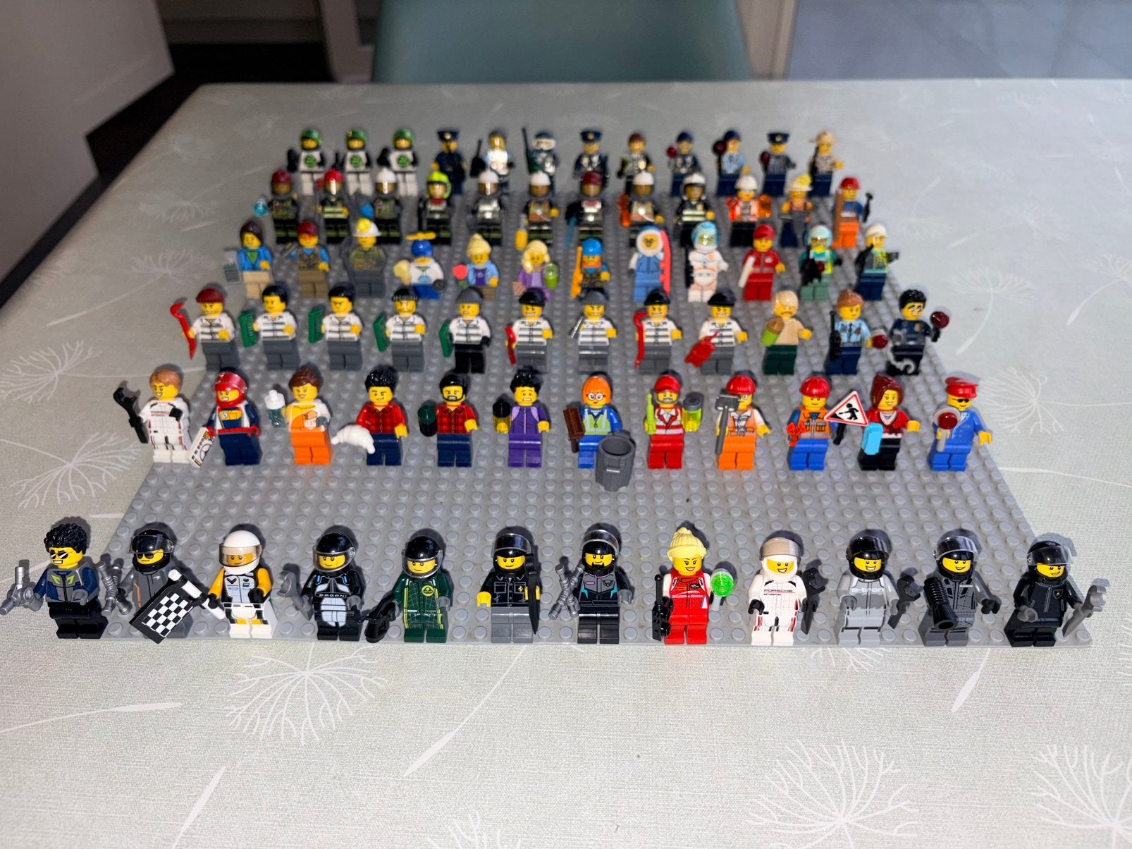 Lego figuren 1,5€ per stuk, City, Lego, Ophalen of Verzenden, Zo goed als nieuw