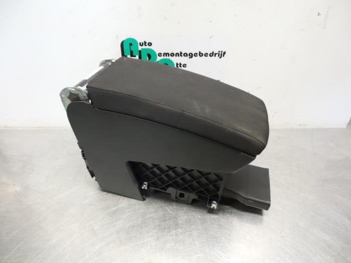 Accoudoir d'un Volkswagen Passat (Passat 05-), -, 3 mois de garantie, Utilisé, -