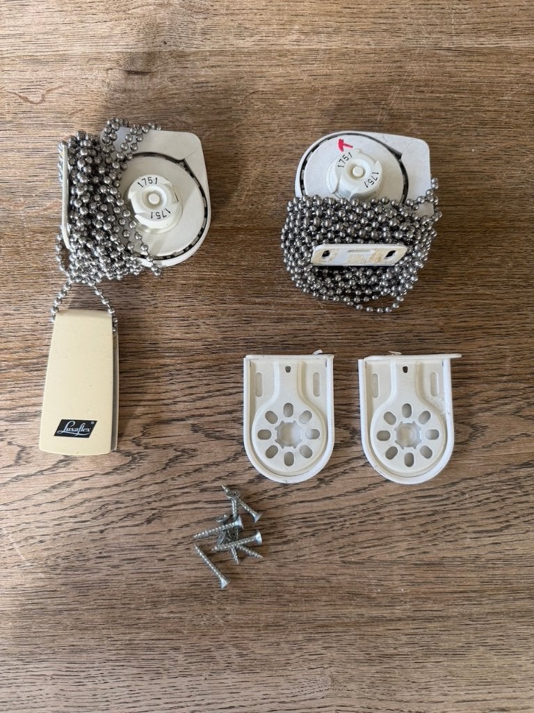 rolgordijn LUXAFLEX 3m/2,5m, twee stuks, Maison & Meubles, Store enrouleur, Rolgordijn, Accessoires de montage inclus, Utilisé