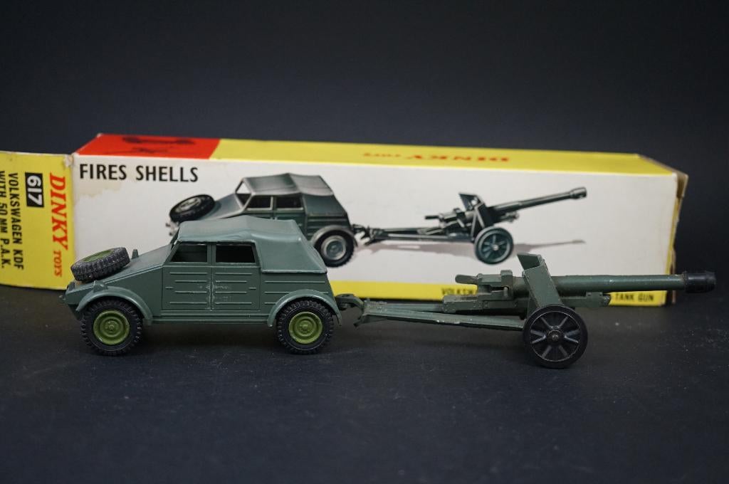 Dinky Toys Volkswagen KDFl- met anti tank kanon - TOP, Antiek en Kunst, Antiek | Speelgoed, Ophalen of Verzenden