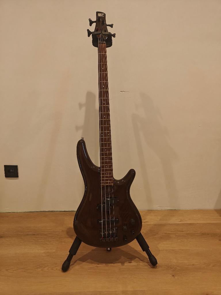 Bas gitaar 1998 Ibanez SR800, Musique & Instruments, Instruments à corde | Guitares | Basses, Enlèvement, Électrique
