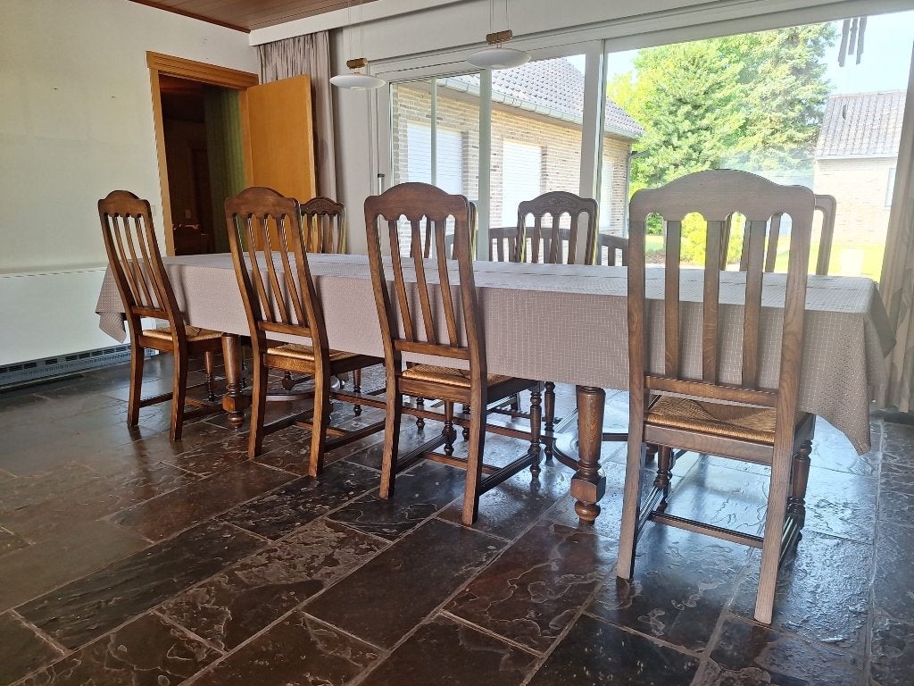 table avec 8 chaises, Enlèvement, Utilisé