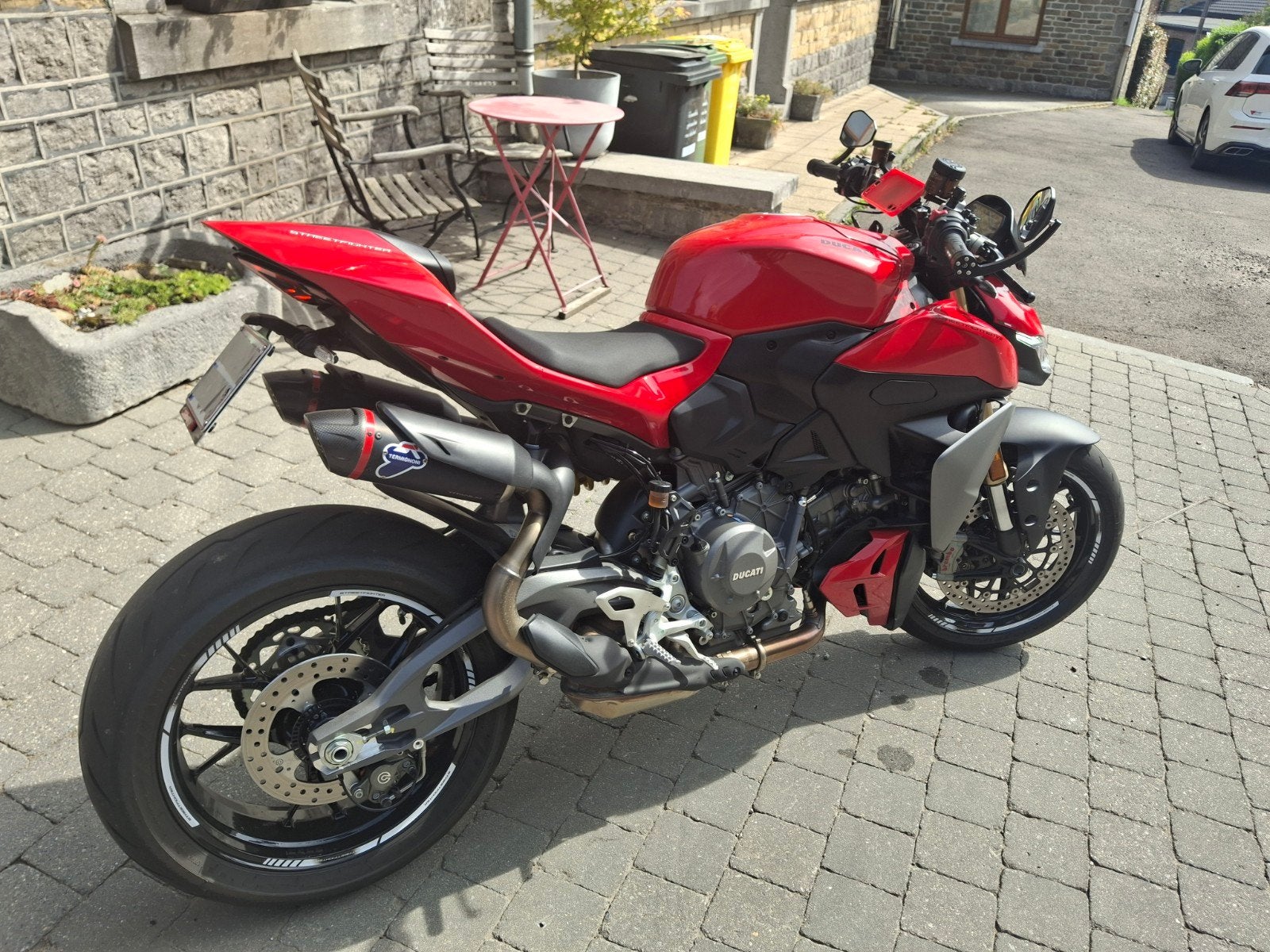 Ducati Streetfighter V2 2025, Particulier