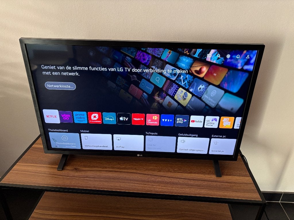 Smart tv LG 32'' met Wifi internet perfecte staat, Audio, Tv en Foto, Televisies, Ophalen, 80 tot 100 cm, Zo goed als nieuw, 4k (UHD)