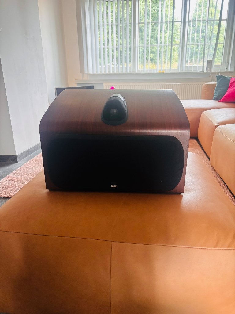 Bowers & Wilkins speaker, Audio, Tv en Foto, Luidsprekerboxen, Ophalen, 120 tot 150 watt, Zo goed als nieuw, Geschikt voor surround/home cinema