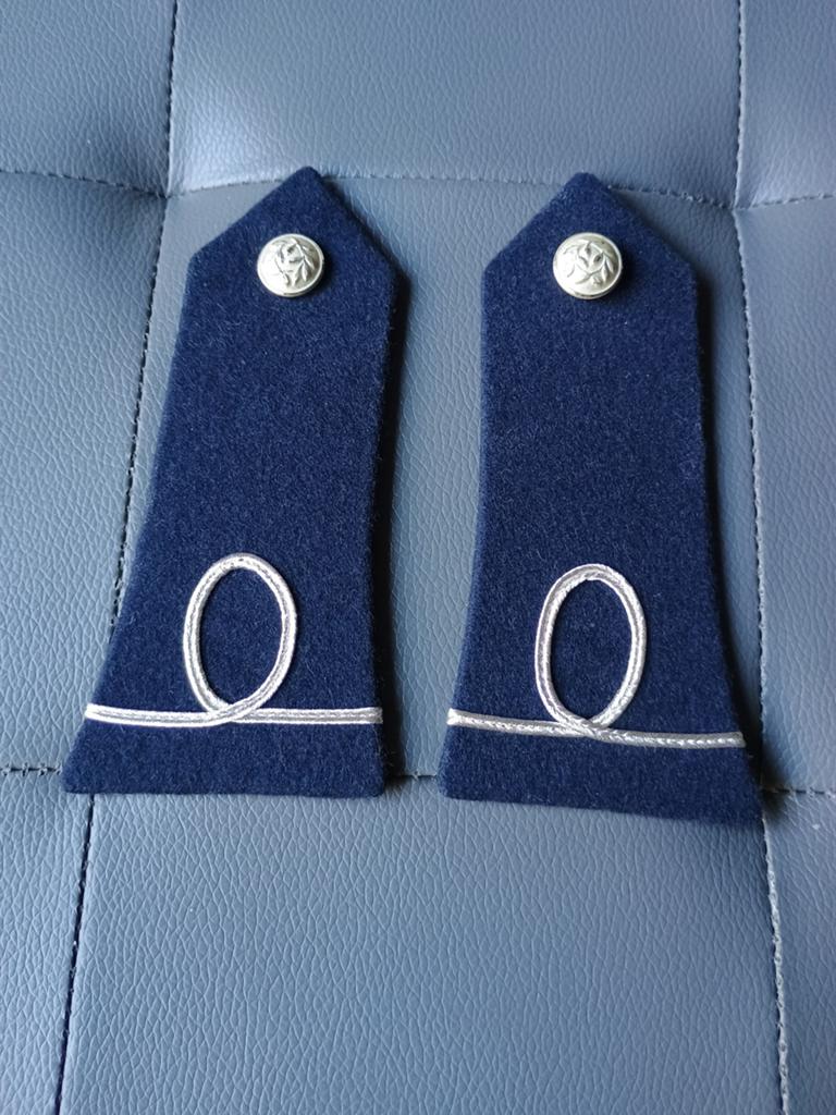 Stijve strepen van een aspirant-luitenant-officier, Ophalen of Verzenden