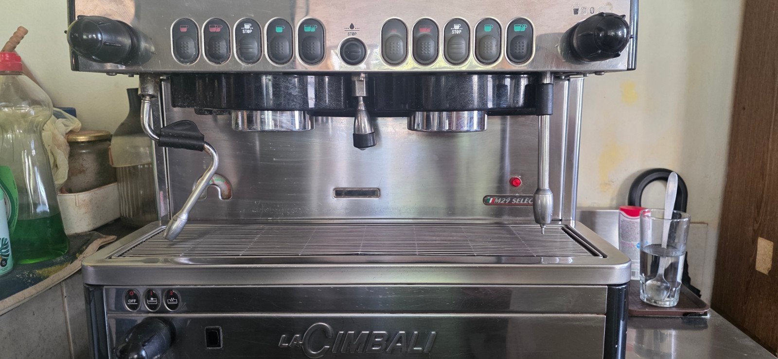 professioneel koffieaparaat LaCimbali, Enlèvement
