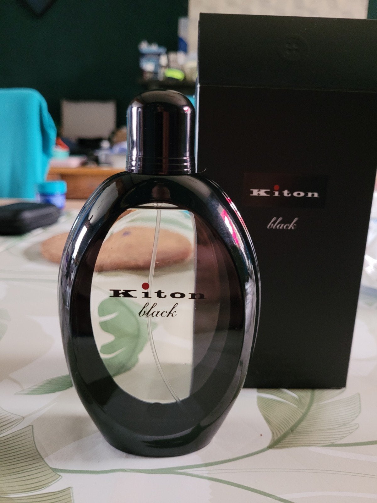 Kiton black edt 125ml, Collections, Parfums, Envoi, Comme neuf, Bouteille de parfum