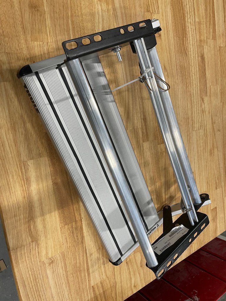 Thule Omnistep opstap 550 manueel alu (V10), Ophalen