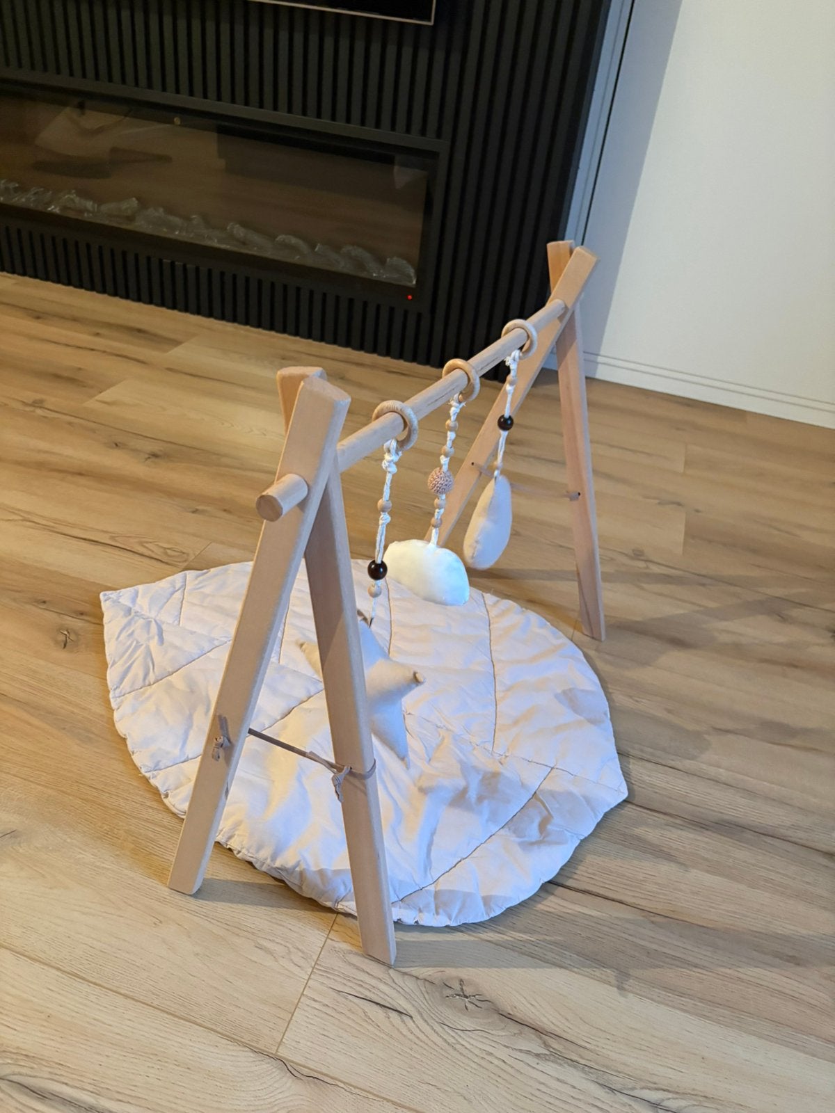 Houten babygym met speelkleed – MorDesign, Ophalen of Verzenden, Zo goed als nieuw