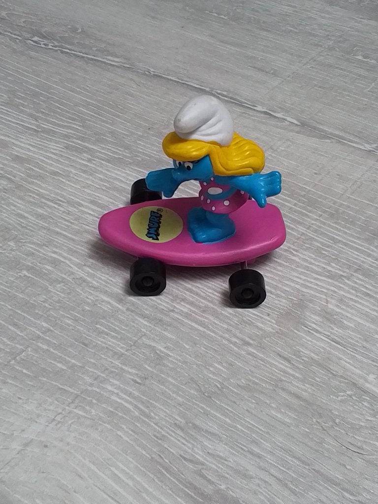 smurfsmurf hardee's smurfin skateboard 1982, Verzamelen, Smurfen, Verzenden, Zo goed als nieuw, Smurfin