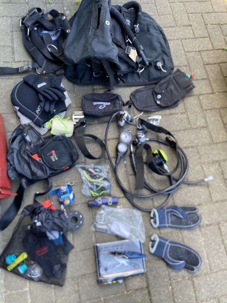 Duikuitrusting ademregelaars, backplates, wing duikcomputers, Watersport en Boten, Ophalen, Gebruikt, Overige typen