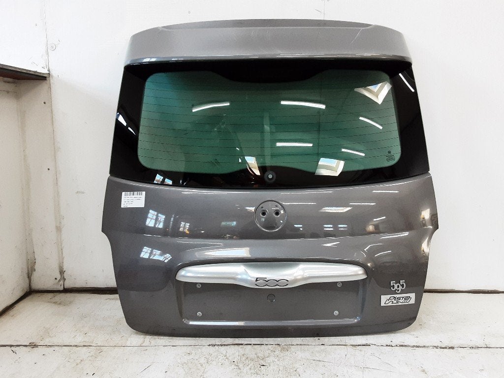 ACHTERKLEP Abarth 500 / 595 / 695 (01-2008/-), Taurusavenue 1
2132 LS  Hoofddorp, NL, Webaccessibility@stellantis.com, Gebruikt